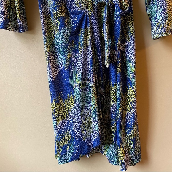 BCBGMAXAZRIA Designer Wrap Dress Medium Blue Yellow Floral Wrap 3/4 Sleeves - Picture 5 of 15
